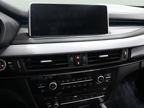 Used 2018 BMW X5 xDrive50i AWD/4WD image 24