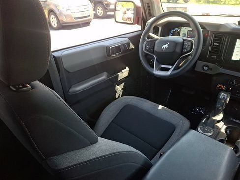 Used 2023 Ford Bronco 4-Door AWD/4WD image 9