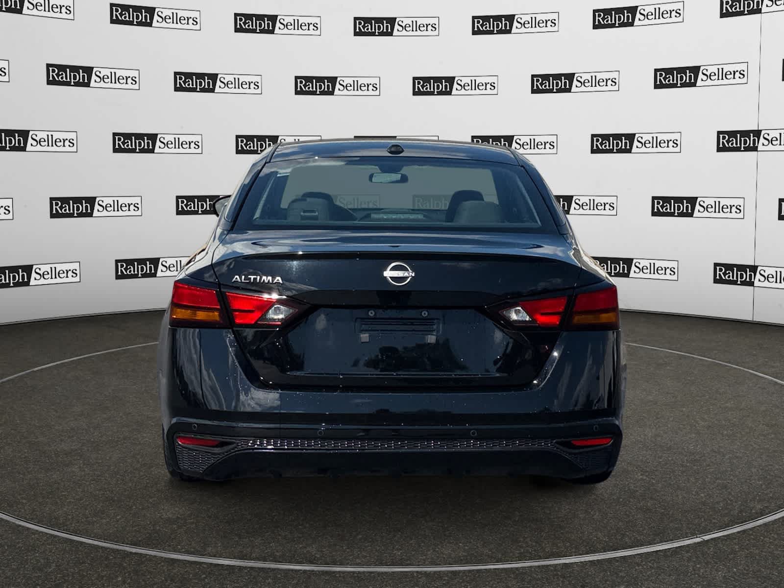 Used 2025 Nissan Altima 2.5 SV FWD image 5