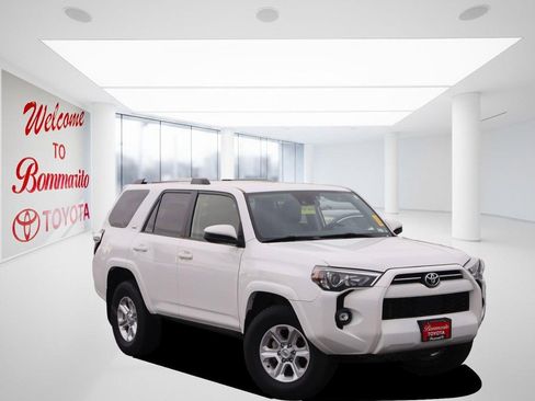 Certified 2024 Toyota 4Runner SR5 AWD/4WD image 2