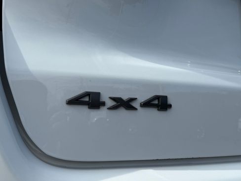 Used 2023 Jeep Compass Trailhawk w/ Trailhawk Convenience Group image 11