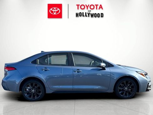 New 2026 Toyota Corolla SE FWD image 3