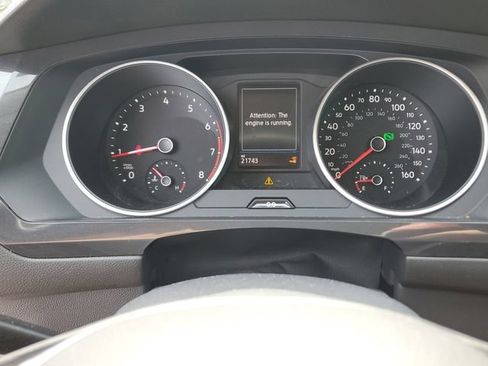 Used 2021 Volkswagen Tiguan SE AWD/4WD image 23