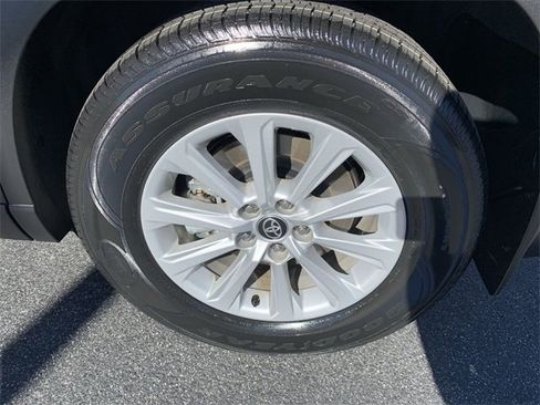 Certified 2024 Toyota Grand Highlander XLE image 35