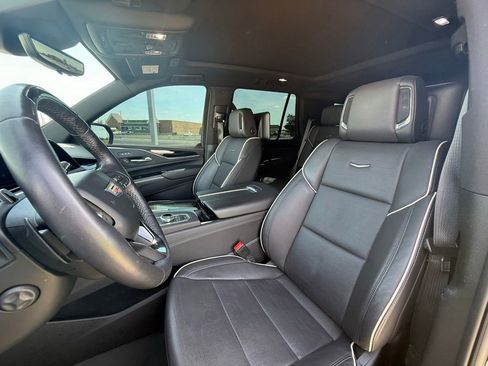 Certified 2024 Cadillac Escalade Sport w/ Touring Package AWD/4WD image 27