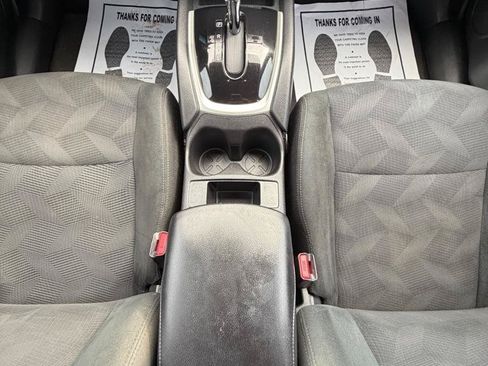 Used 2016 Nissan Rogue S FWD image 21