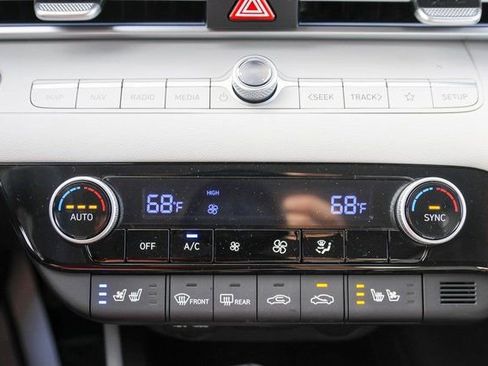 New 2026 Hyundai Elantra Limited image 21