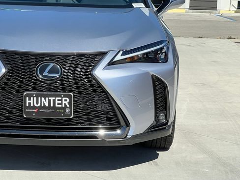 Used 2024 Lexus UX 250h F Sport FWD image 13