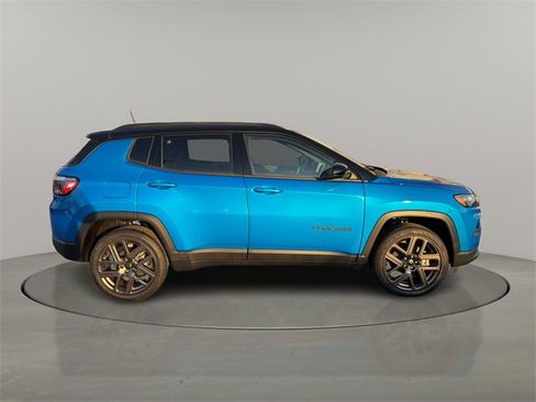 New 2026 Jeep Compass Limited image 8