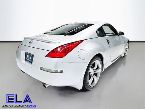 Used 2006 Nissan 350Z Enthusiast w/ (N93) Cargo Convenience Pkg image 34