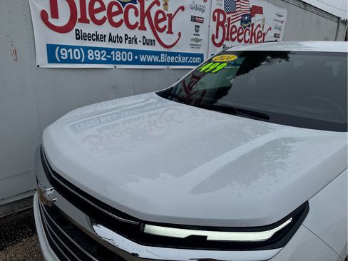 Used 2024 Chevrolet Traverse LT w/ Trailering Package AWD/4WD image 9