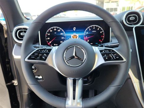 New 2025 Mercedes-Benz GLC 300 4MATIC image 21