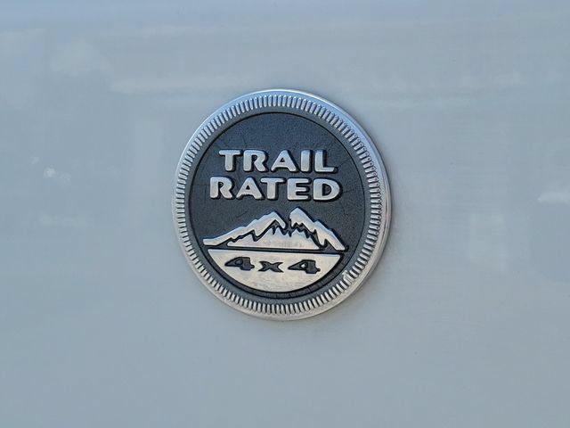 Used 2013 Jeep Wrangler Unlimited Sahara w/ Connectivity Group AWD/4WD image 7