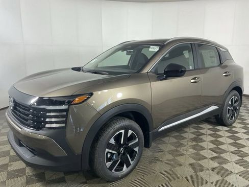 New 2026 Nissan Kicks SV AWD/4WD image 3