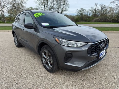 Used 2025 Ford Escape ST-Line AWD/4WD image 7