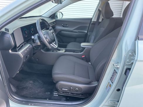 Used 2025 Hyundai Kona SEL image 27