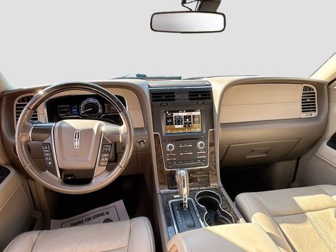 Used 2017 Lincoln Navigator Select RWD image 25
