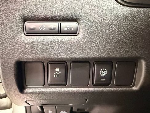 Used 2022 Nissan Murano SV AWD/4WD image 19