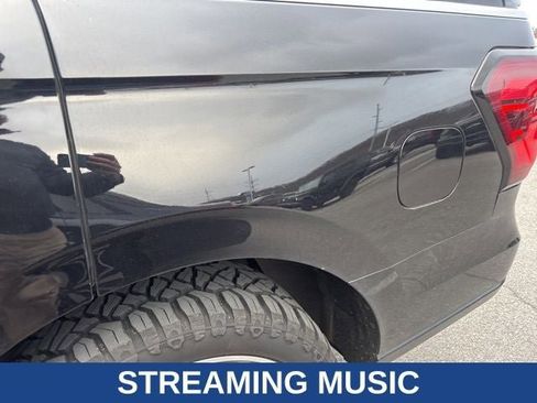 Used 2023 Ford Expedition Platinum image 10