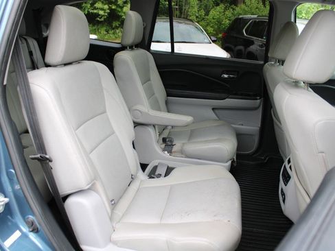 Used 2016 Honda Pilot Elite image 32