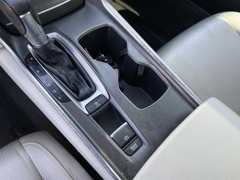 Used 2019 Honda Accord LX image 38