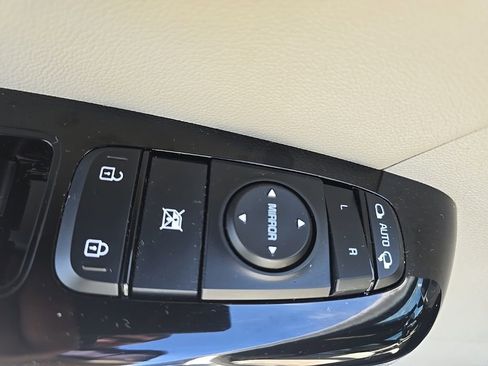 Used 2020 Kia Sportage SX image 13