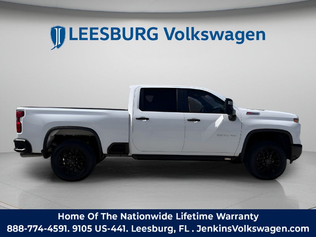Used 2025 Chevrolet Silverado 2500 Custom w/ Custom Value Package AWD/4WD image 3