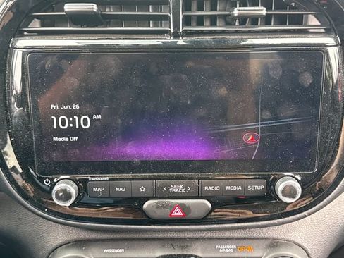 Used 2023 Kia Soul GT-Line FWD image 28