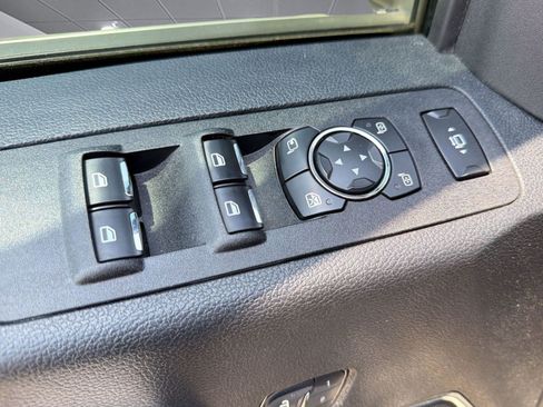 Used 2017 Ford F250 Platinum w/ Platinum Ultimate Package AWD/4WD image 10