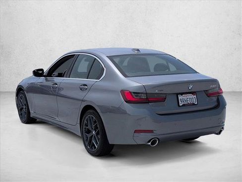 Used 2025 BMW 330i xDrive Sedan w/ M Sport Package AWD/4WD image 8