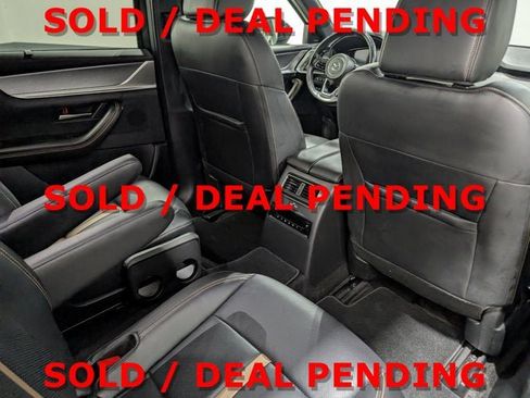 Used 2024 MAZDA CX-90 3.3 Turbo w/ Premium Plus Pkg image 17
