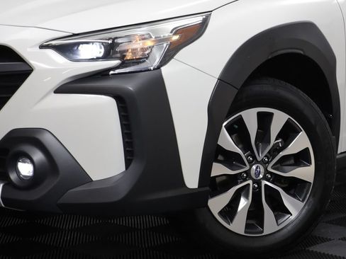 Used 2023 Subaru Outback Touring XT AWD/4WD image 3