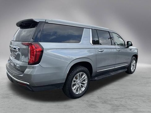 Used 2023 GMC Yukon XL SLT w/ SLT Premium Package image 6