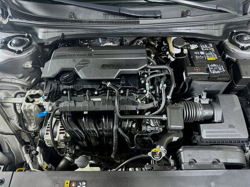 Used 2025 Kia K4 LXS image 32