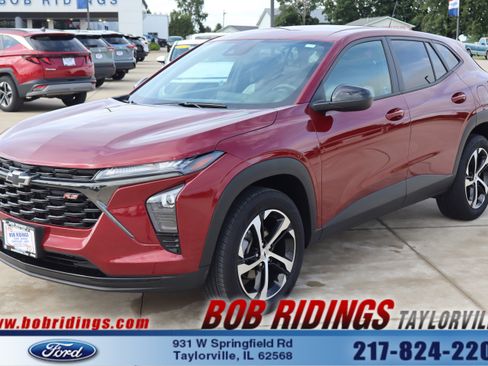 Used 2024 Chevrolet Trax RS FWD image 1