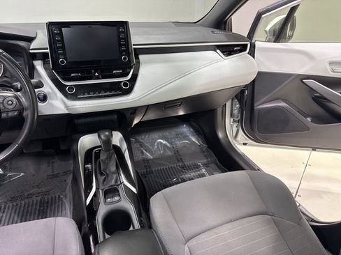 Used 2020 Toyota Corolla SE w/ SE Premium Package image 19