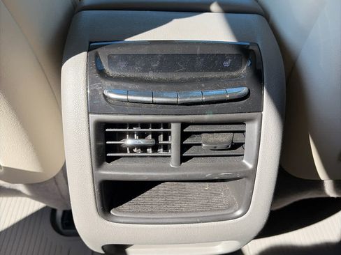 Used 2020 Cadillac XT5 Premium Luxury AWD/4WD image 9