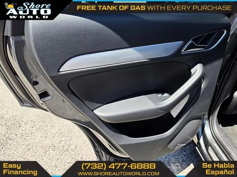 Used 2018 Audi Q3 2.0T Premium w/ Convenience Package AWD/4WD image 16