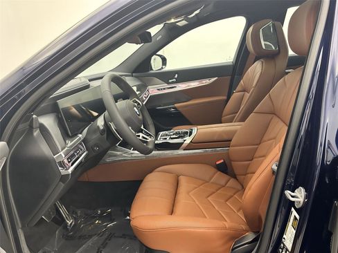 New 2026 BMW 740i xDrive w/ Executive Package image 25