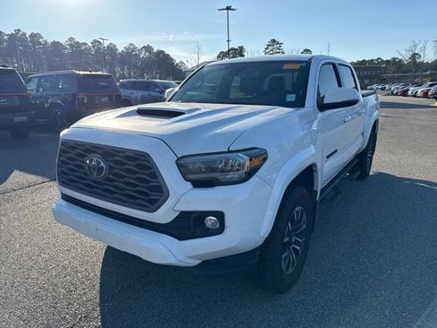 Used 2023 Toyota Tacoma TRD Sport image 4