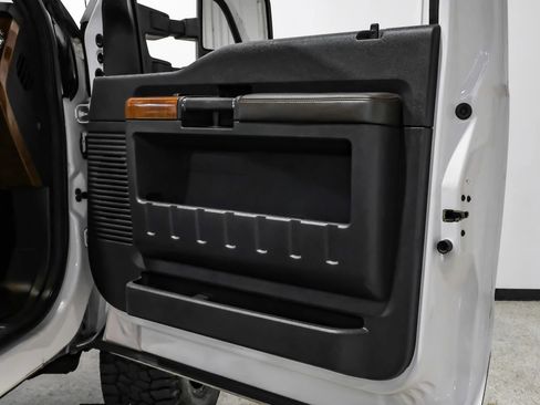 Used 2016 Ford F350 King Ranch w/ Snow Plow Prep Package image 45