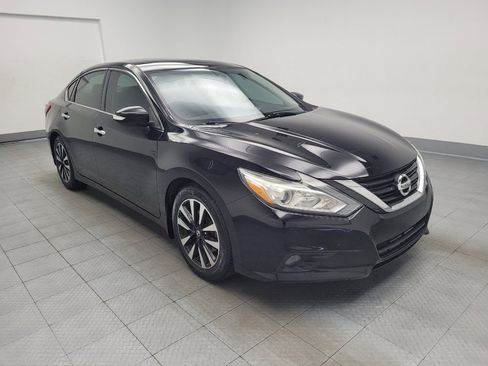 Used 2018 Nissan Altima 2.5 SV w/ 2.5 SV Technology Package FWD image 13