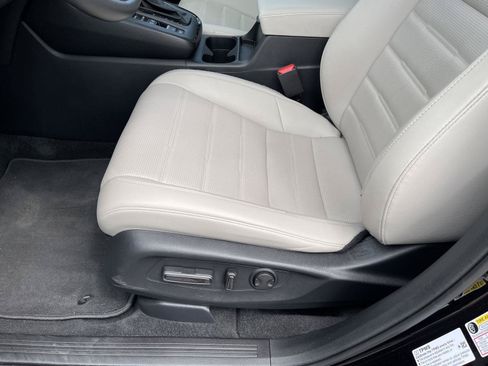 Used 2024 Honda CR-V EX-L image 3