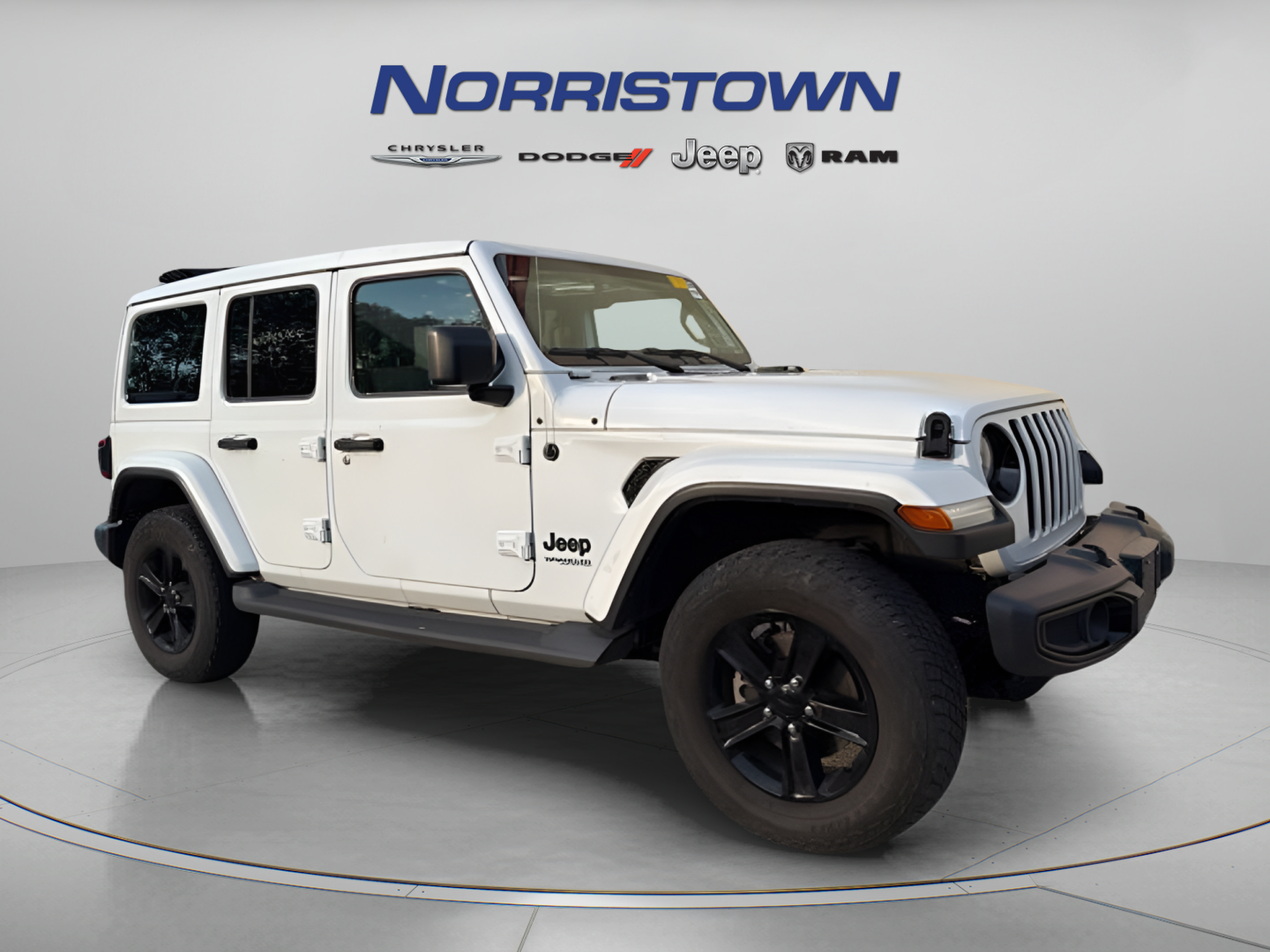 Used 2021 Jeep Wrangler Unlimited Sahara AWD/4WD image 1