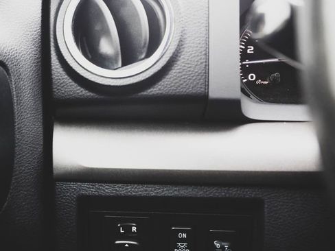 Used 2019 Toyota Tundra SR5 w/ SR5 Upgrade Package image 6