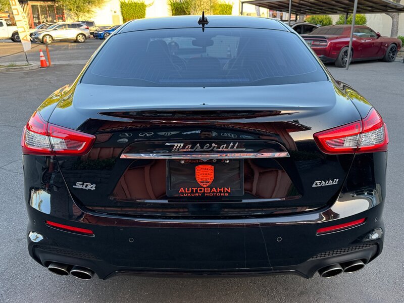 Used 2018 Maserati Ghibli S GranSport Q4 AWD/4WD image 12