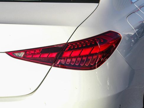 Used 2025 Mercedes-Benz C 300 4MATIC Sedan image 28