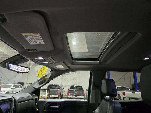 Used 2020 Chevrolet Silverado 1500 LTZ w/ LTZ Premium Package image 29