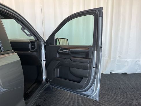 Used 2023 Chevrolet Silverado 1500 LT image 16