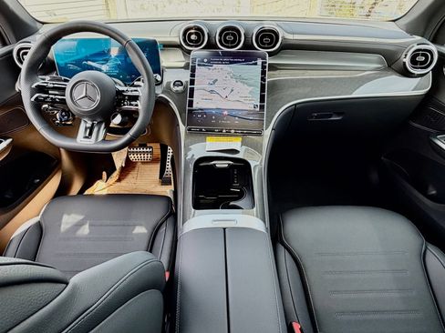 New 2026 Mercedes-Benz GLC 43 AMG 4MATIC image 32